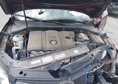 2013 Volkswagen Passat 2.5L Se from USA, damaged, VIN 1VWBP7A31DC119084